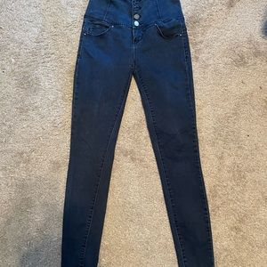 Multi brand, straight leg jeans! All are super cute and flattering to wear!